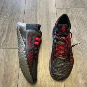 Nike | Shoes | Nike Kyrie Flytrap 5 Bred Black Basketball  display picture 1